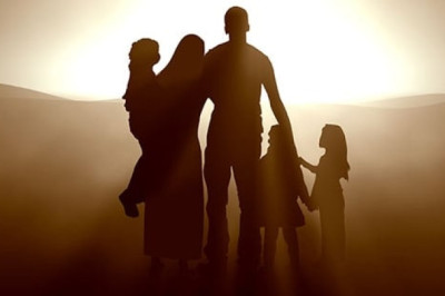 BİR NESİL YETİŞİR, BİR ÜMMET DİRİLİR!